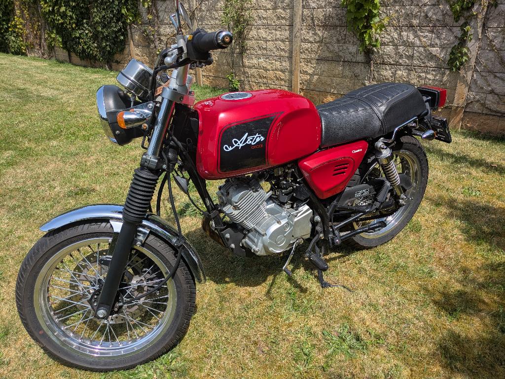 Orcal Astor 125cc Motor Rood, Boeken, Motoren, Zo goed als nieuw, Merk of Model, Ophalen
