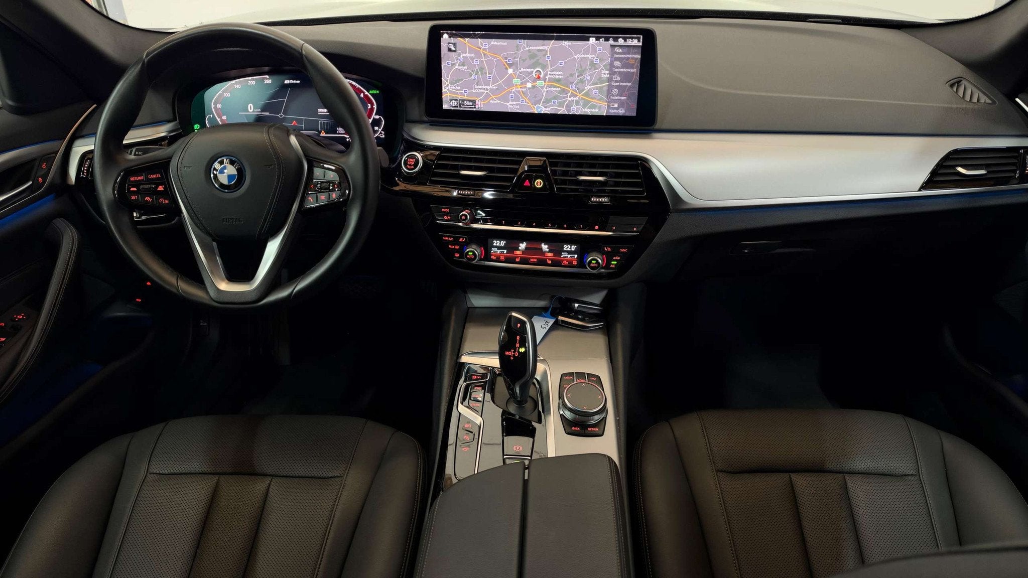 BMW 530 eA PHEV*Garantie*Plug in Hybride Benzine*X-Drive 4, Auto's, 4 cilinders, Overige brandstoffen, Onderhoudsboekje, Te koop