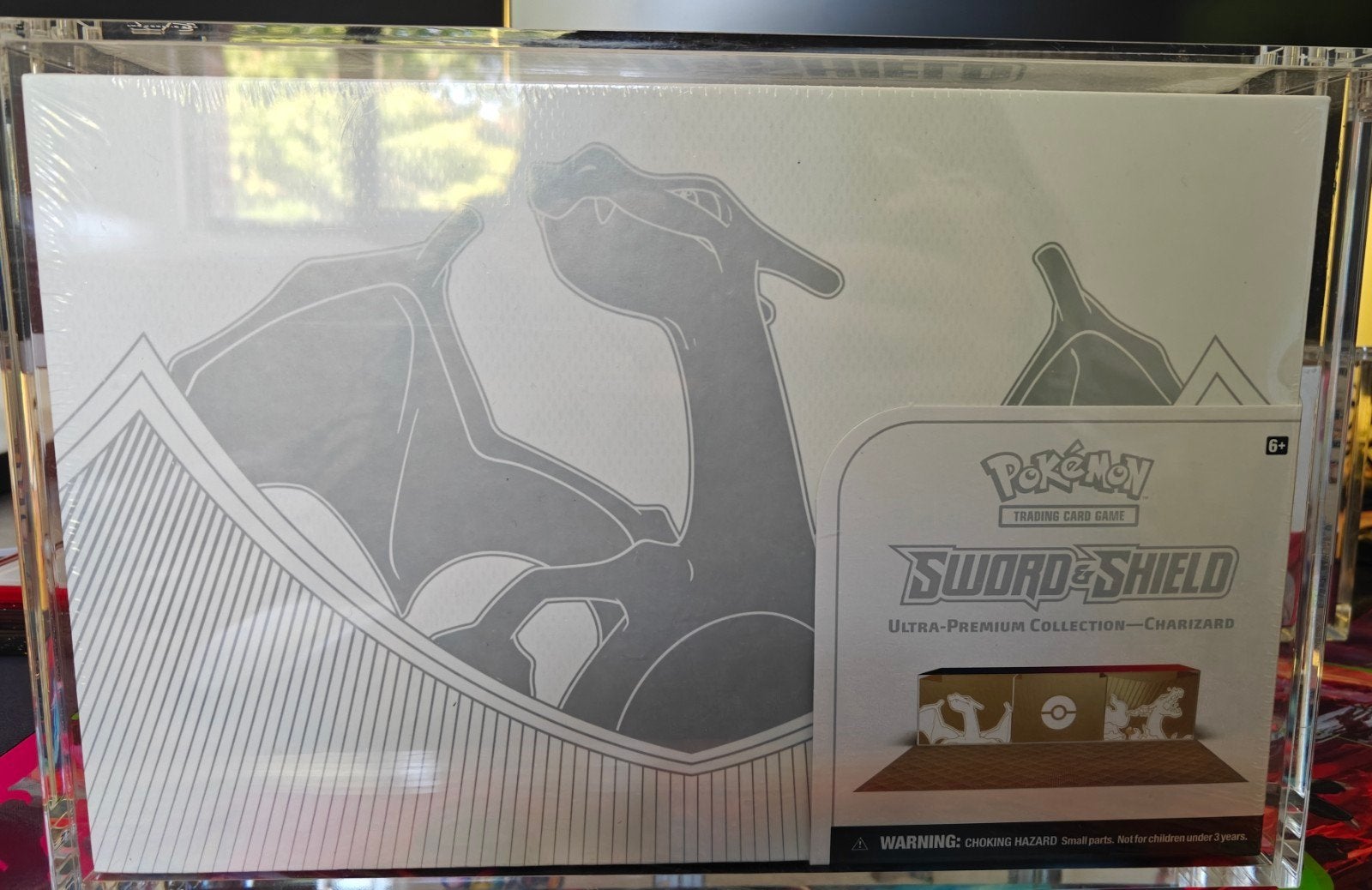 SW&SH Charizard UPC, Hobby en Vrije tijd, Ophalen of Verzenden, Nieuw, Boosterbox, Foil