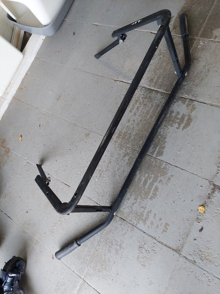 Zwarte opvouwbare optrekstang voor aan de muur fitness, Sport en Fitness, Fitnessmaterialen, Ophalen, Gebruikt, Benen, Oprekstang