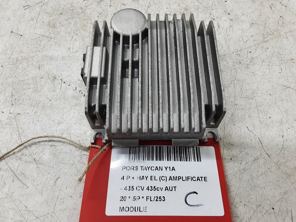 COMPUTER Porsche Taycan (Y1A) (01-2019/12-2023) (9J1035335F), Gebruikt, Rue de l'Espoir 34 34
4030  GRIVEGNÉE, BE, Info@Collignon.be