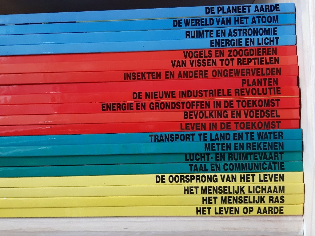 Verschillende reeksen van Artis Historia, Boeken, Literatuur, Ophalen, Nieuw