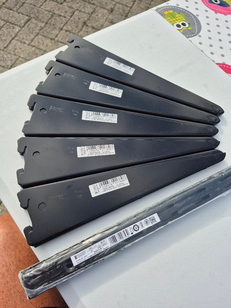 Muurrek / 2 stangen / 5 x 2 zwarte legplanken, Ophalen, Nieuw