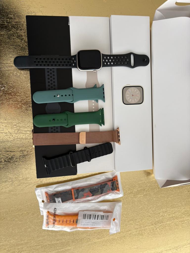 Apple watch serie 8 45 mm, Handtassen en Accessoires, Smartwatches, Ophalen, Gebruikt, IOS, Waterdicht