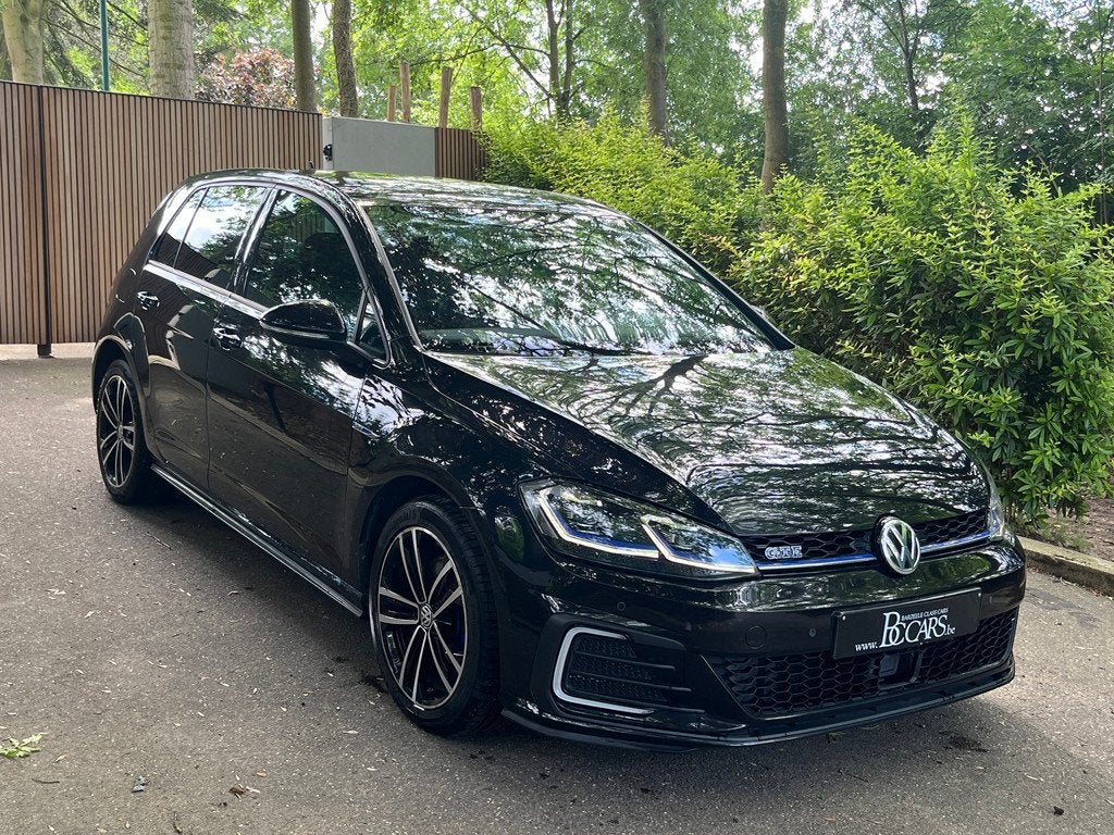 Volkswagen Golf GTE Full Led-ACC-Navi-Leer-Zetelverw-Cam-17", Achat, Entreprise, Carnet d'entretien, https://public.car-pass.be/vhr/8939dd69-0b0b-48ed-8b3e-8fe54b641c88