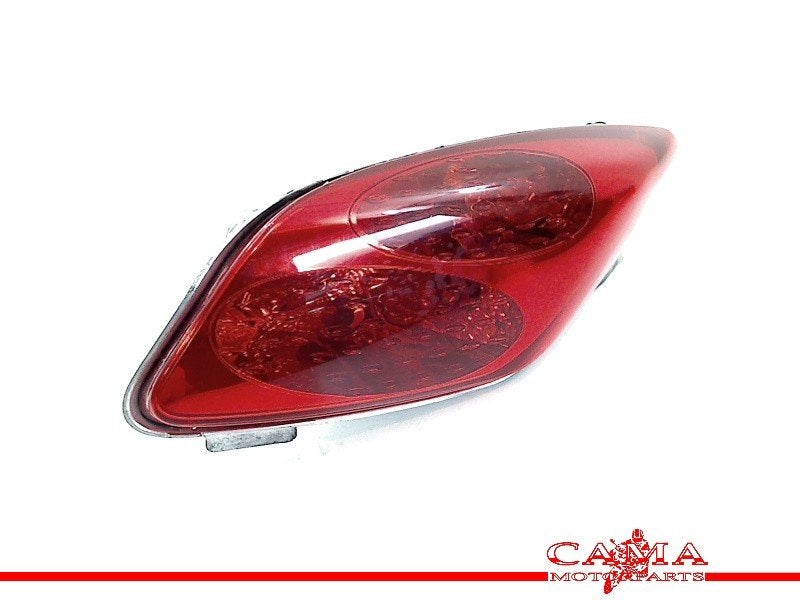 FEU ARRIÈRE Yamaha YP 250 R X-MAX 2005-2009 (YP250R 5GJ), Dhr. S. di Majo, Utilisé, Info@cama-motorparts.nl, P.J. Troelstraweg 8 8
3144 CX  MAASSLUIS, NL