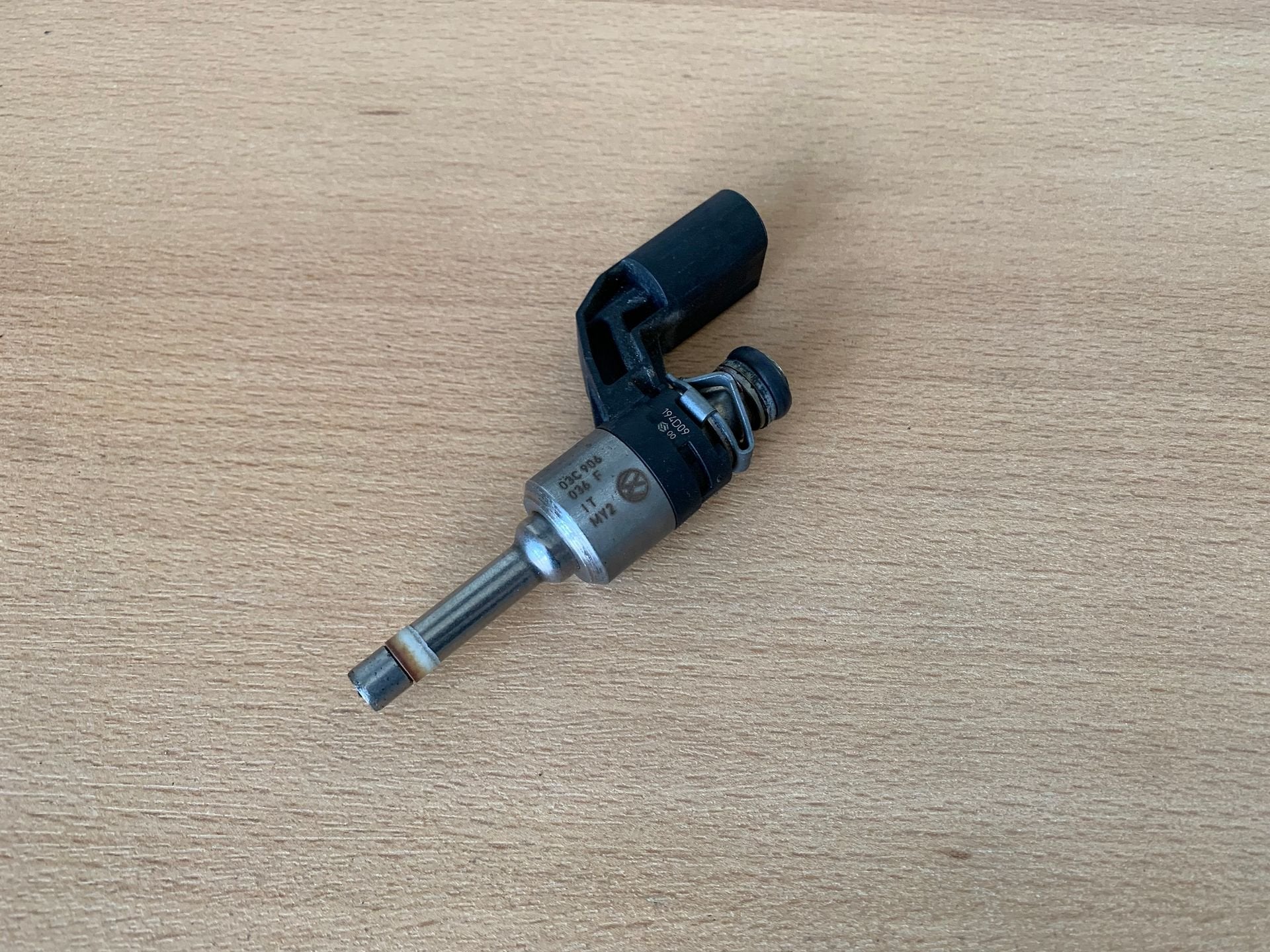 benzine injector 1.4 TSI CAX 03C906036F, Gebruikt, -, -, Ophalen of Verzenden