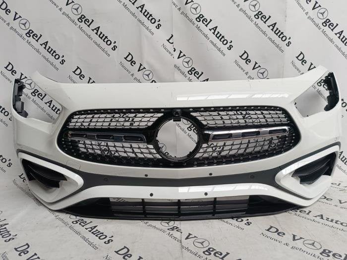 Voorbumper van een Mercedes GLA (9149), Gebruikt, -, Ophalen of Verzenden, Bumper