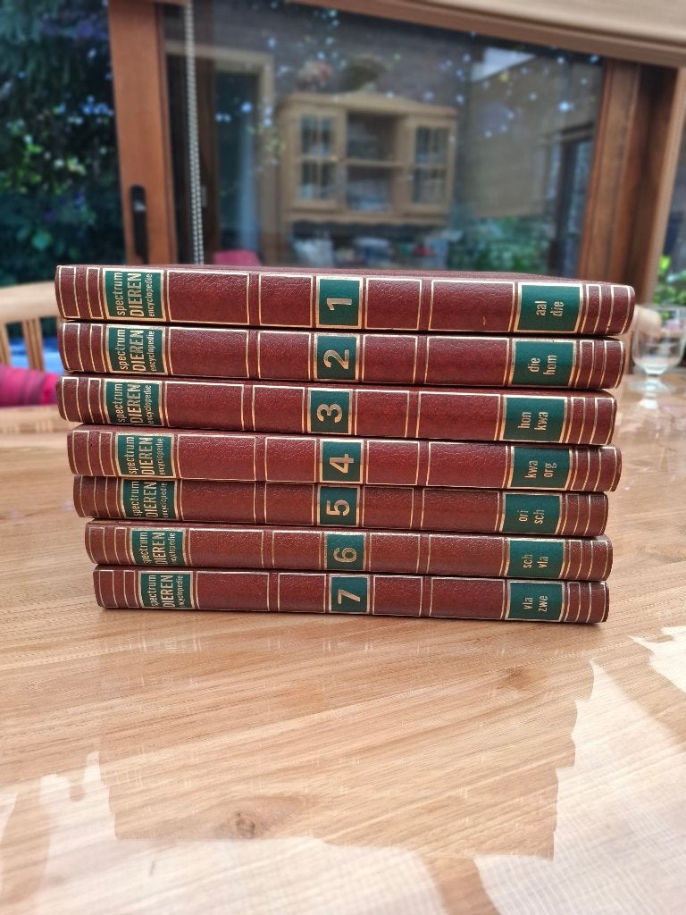 Collectie 7 hardcover boeken spectrum dieren encyclopedie, Boeken, Ophalen, Gelezen, Dieren, Complete serie