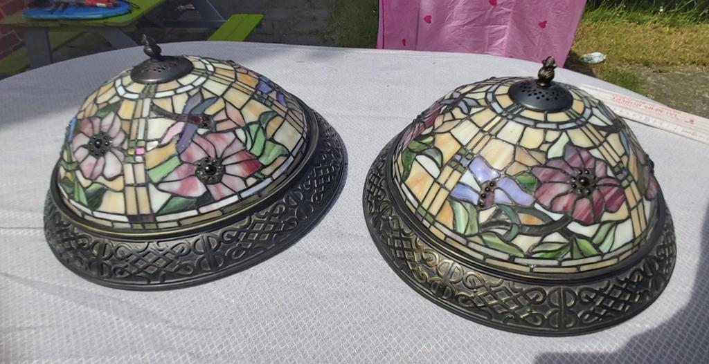 Deux plafonniers style Tiffany – vitrail floral – très bon é, Verre, Design