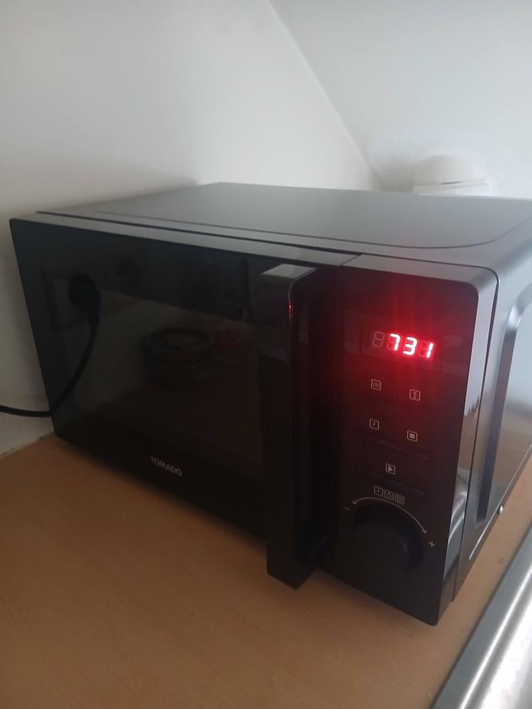 Tomado - Solo magnetron, Electroménager, Comme neuf, Enlèvement, Air chaud, Micro-ondes