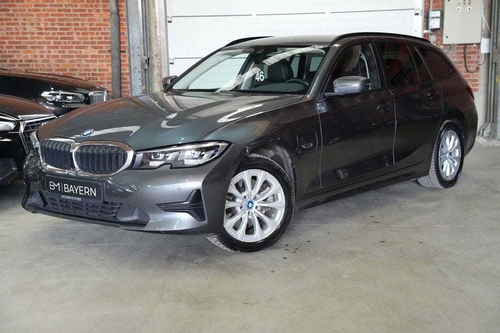 BMW 320 eA Plug In Hybride Benzine Automaat Garantie, Autos, BMW, Cuir, Argent ou Gris, Achat, Euro 6