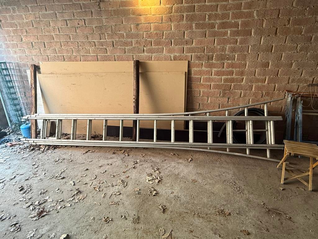 Ladder 3 delig in goede staat, Doe-het-zelf en Bouw, Ladders en Trappen, Ophalen, Zo goed als nieuw, Ladder