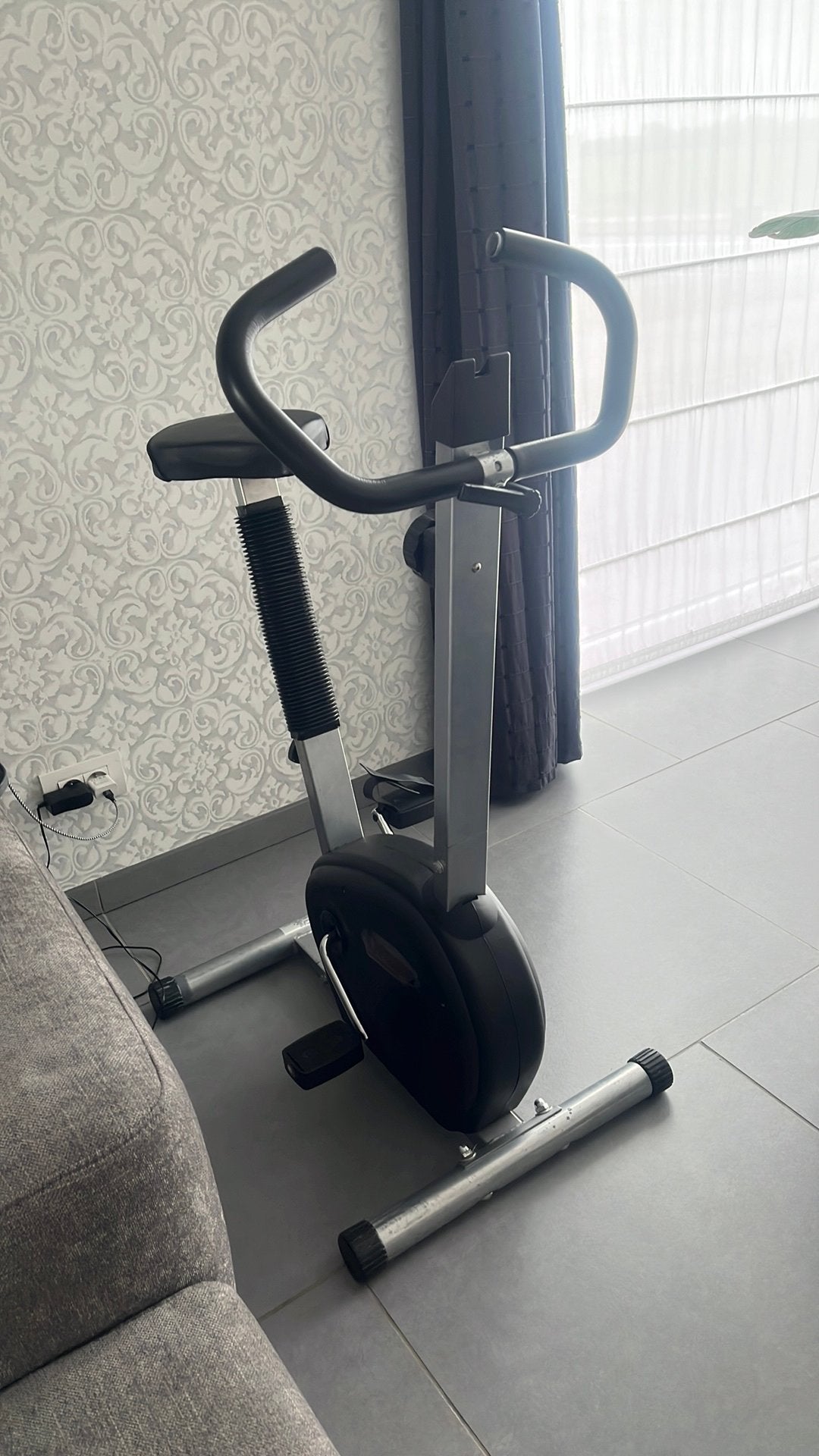 Hometrainer fiets in gebruikte staat, werkt perfect, Ophalen, Zo goed als nieuw, Hometrainer