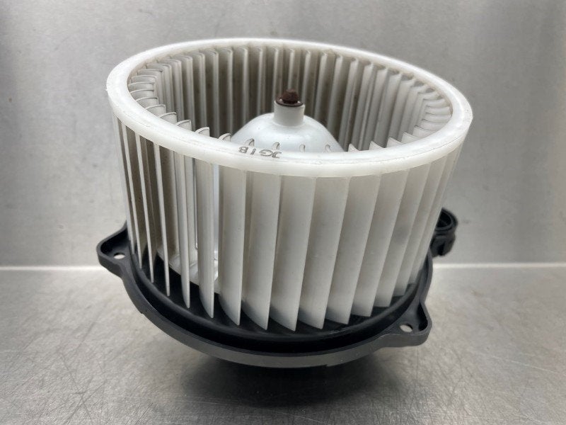 VENTILATEUR RADIATEUR MOTEUR Hyundai i30 Wagon (GDHF5), Robert Bosch AG, Utilisé, Hyundai, Robert-Bosch-Allee 1
74232  Abstatt, DE