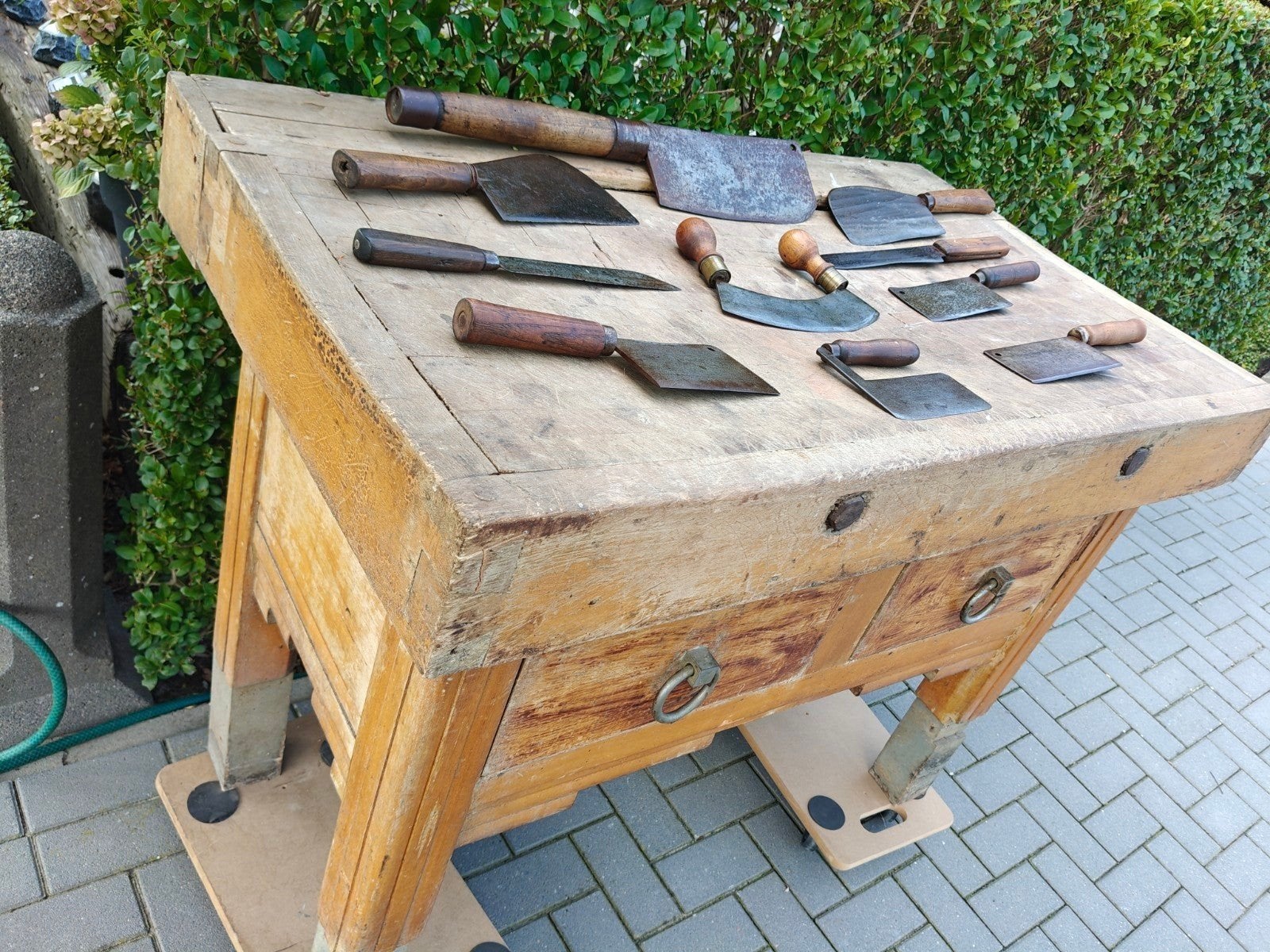 coiffeuse ancienne avec couteaux authentiques, Maison & Meubles, Enlèvement