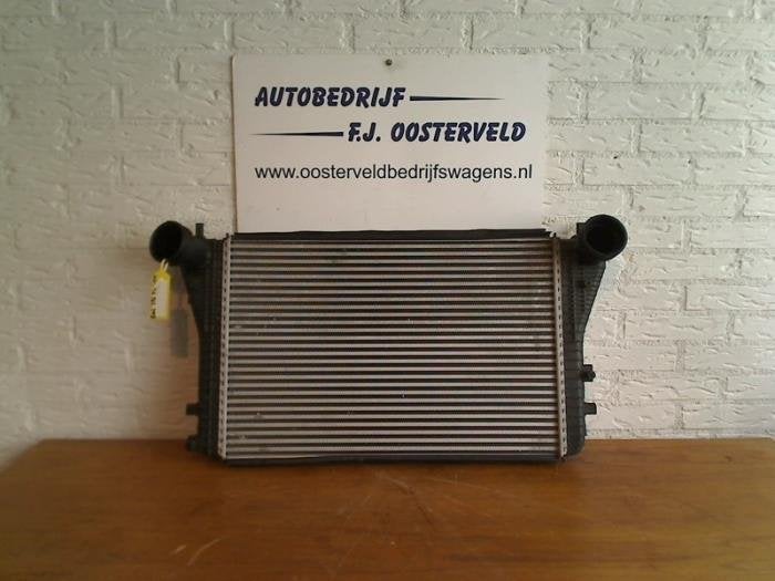 Intercooler van een Volkswagen Passat, Auto-onderdelen, Airco en Verwarming, Volkswagen, Gebruikt, 3 maanden garantie, Ophalen of Verzenden