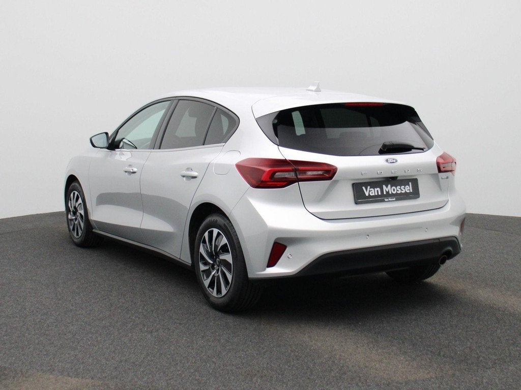 Ford Focus 1.0 EcoBoost Hybrid Titanium | Camera | Navigatie, Auto's, Stof, Gebruikt, Euro 6, Bedrijf
