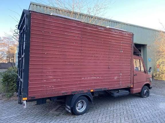 Mercedes t1 207 208 209 210 307 308 309 310 407 408 409 410, Ophalen