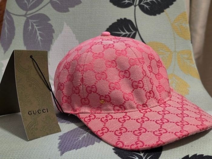 Gucci roze 1.1 pet, Kleding | Heren, Ophalen of Verzenden, Pet, Zo goed als nieuw, 58 of 59 cm (L, 7¼ of ⅜ inch)