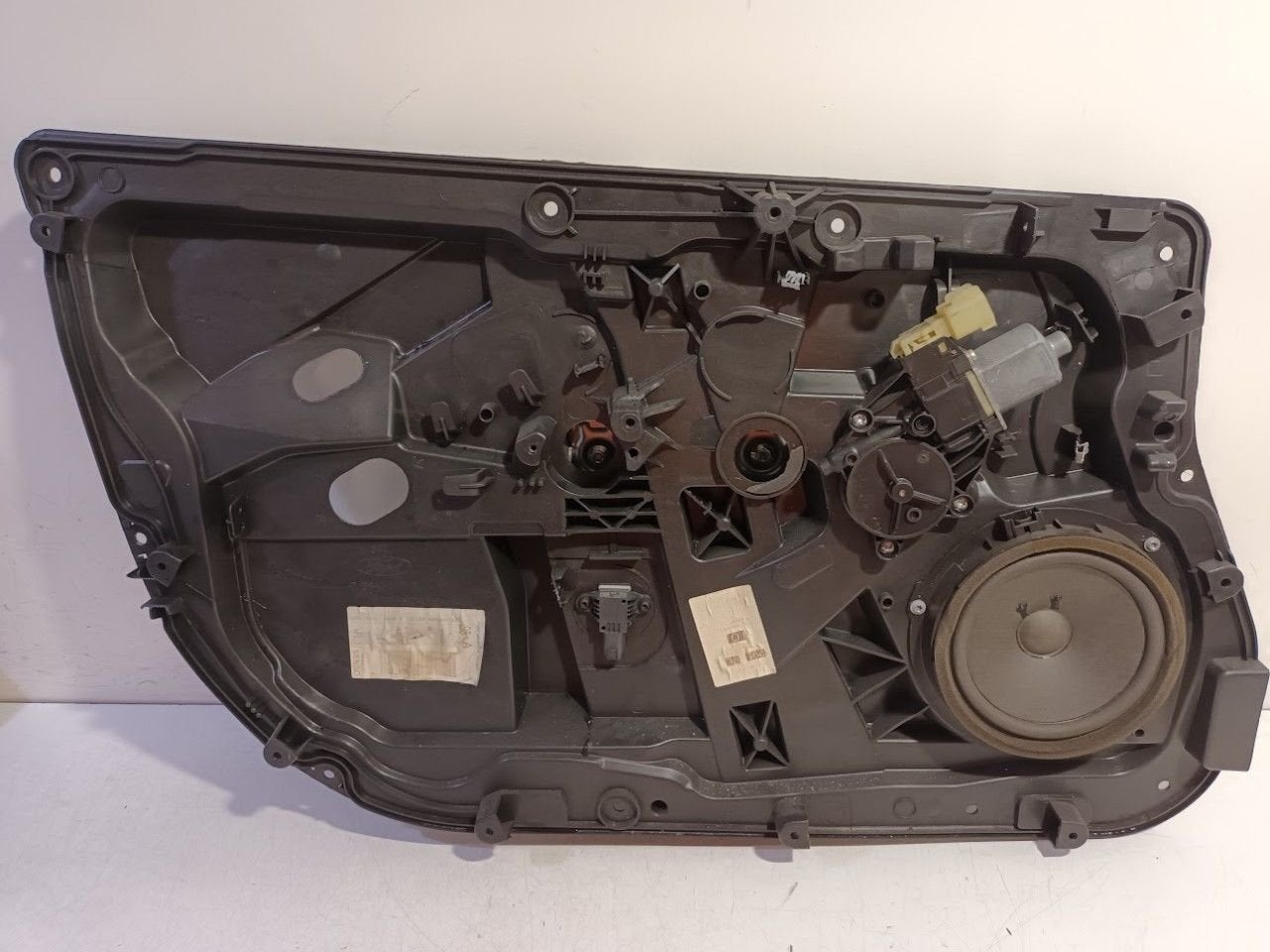 Raammechaniek elektrisch links voor Ford Fiesta, Onderdelen@venauto.nl, Van der Ven Autorecycling B.V., Ettenseweg 76, 4706 PB Roosendaal, The Netherlands