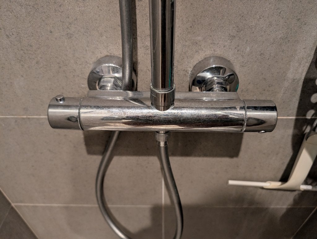 Douche et mitigeur à donner, Enlèvement, Utilisé, Chrome, Douche