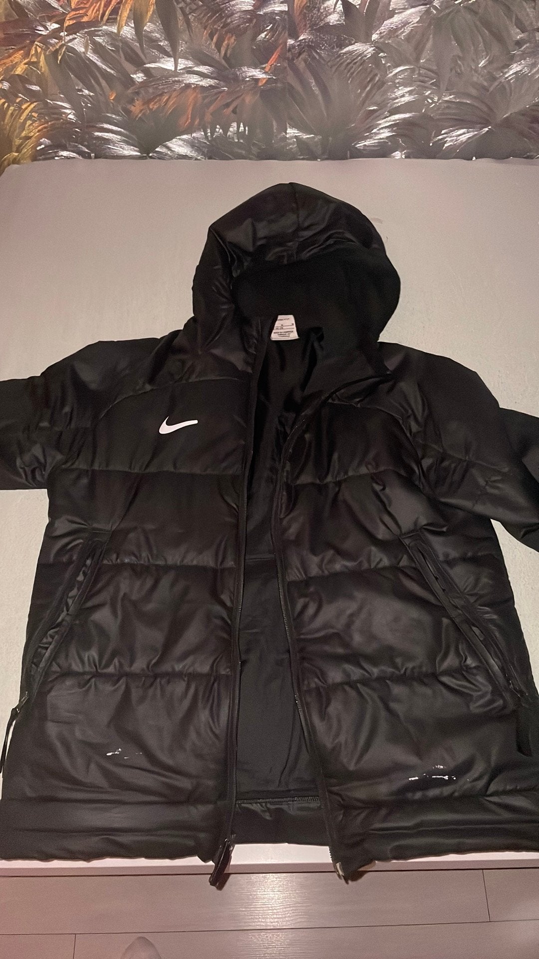 Moncler jas winter jas en een nike jas zomer jas, Enlèvement, Comme neuf