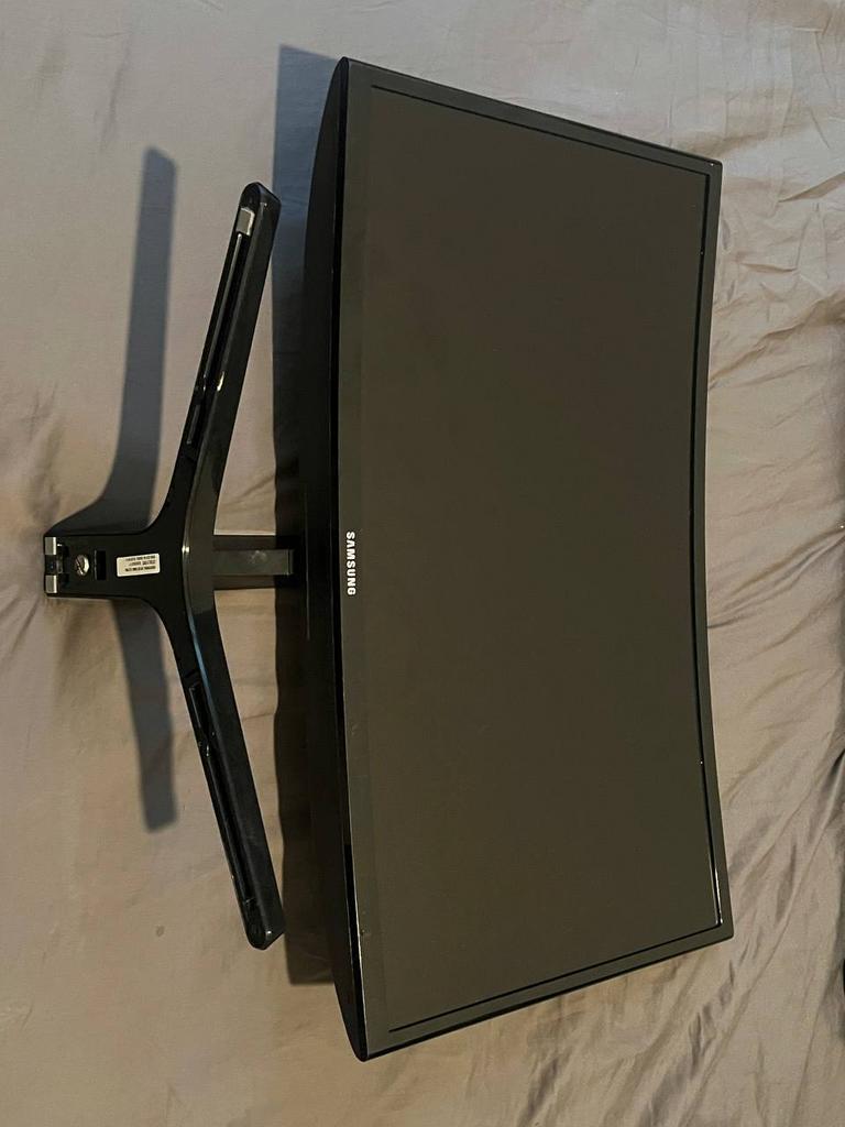 24 inc 1920 x 1080 60 hz Samsung, HD, IPS, HDMI, Zo goed als nieuw