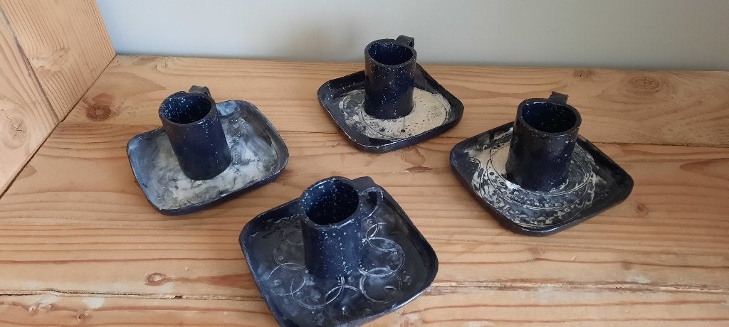 Service à café fait maison - œuvre de bienfaisance, Enlèvement ou Envoi, Comme neuf, Céramique, Tasse(s) et/ou soucoupe(s)
