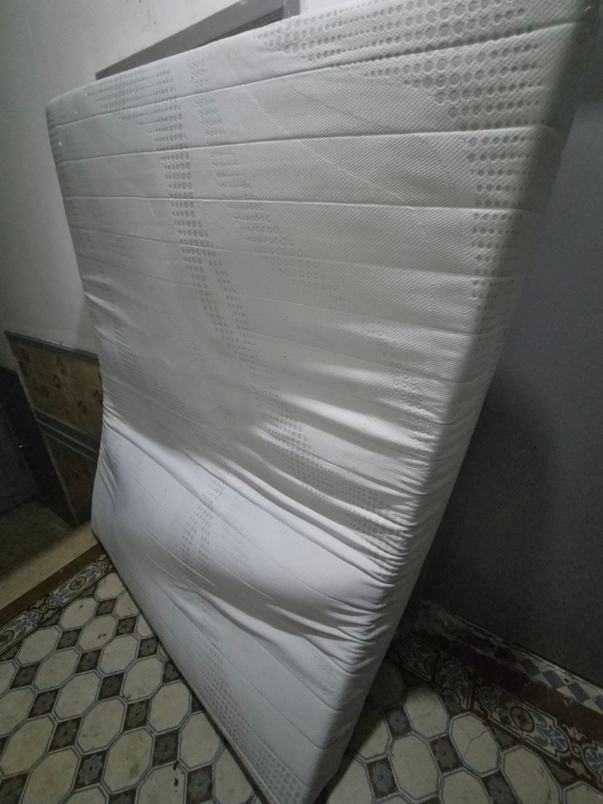 matelas a donner propre, Maison & Meubles, Enlèvement