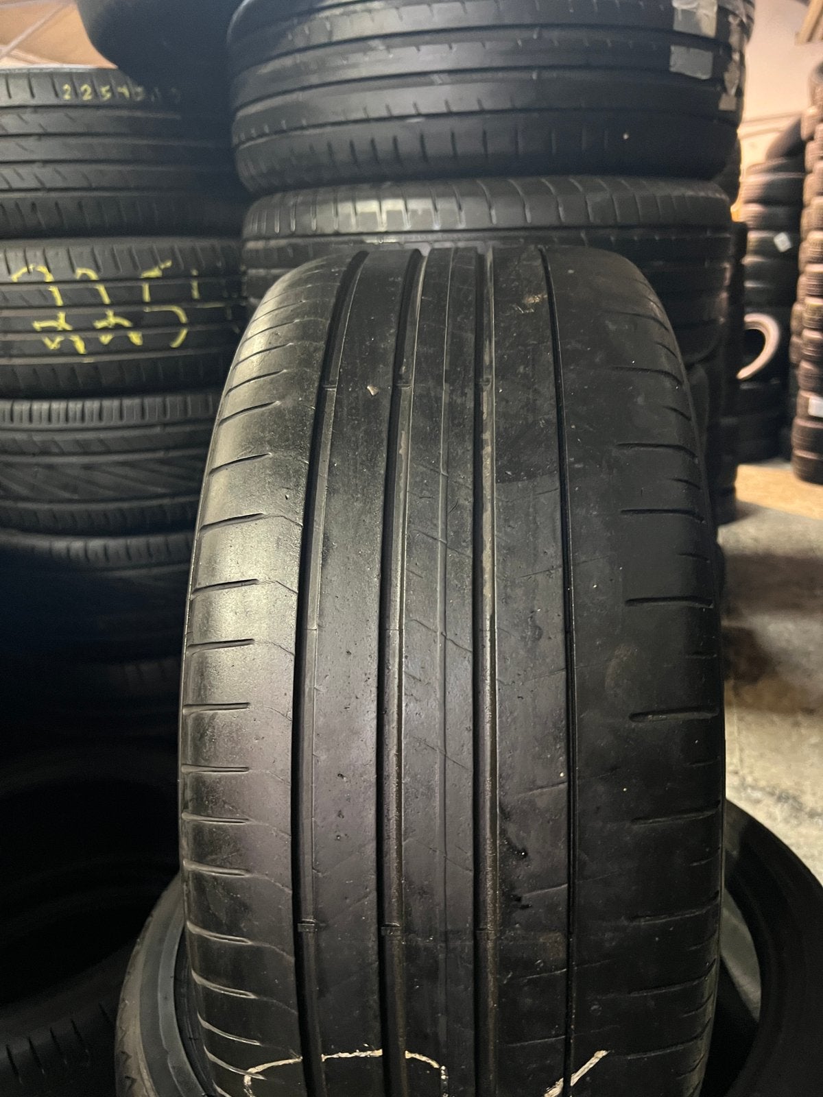 255/40/19 Pirelli avec montage et équilibrage, Ophalen