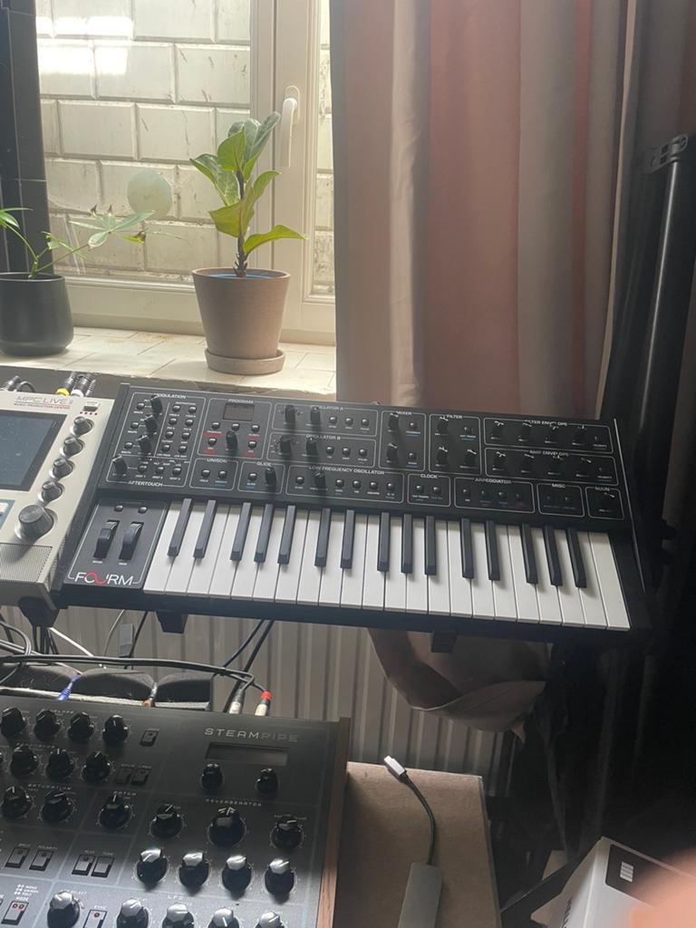 Sequential FOURM, Muziek en Instrumenten, Keyboards, Ophalen of Verzenden, Zo goed als nieuw