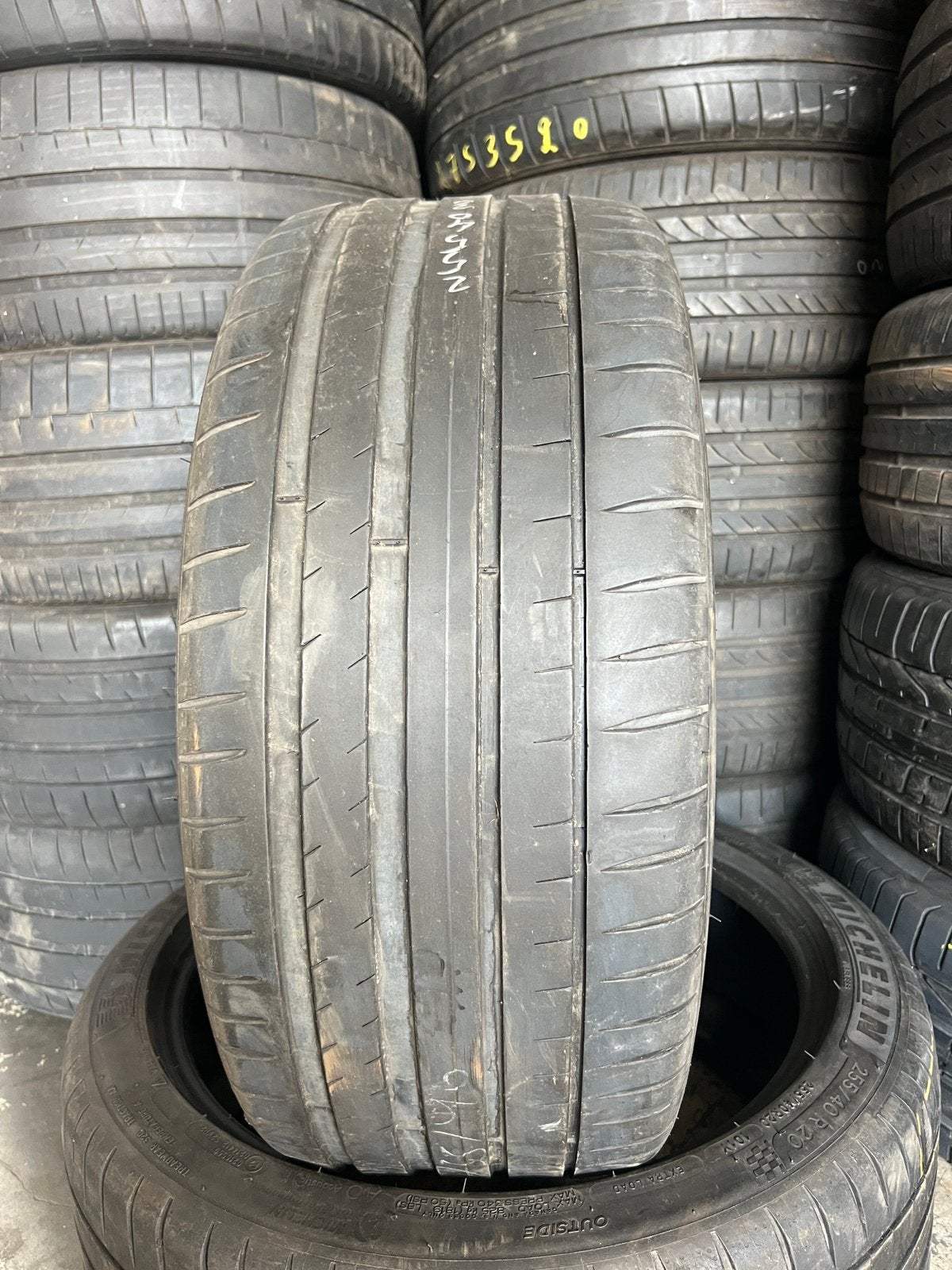 255/40/20 Michelin avec montage et équilibrage, Enlèvement