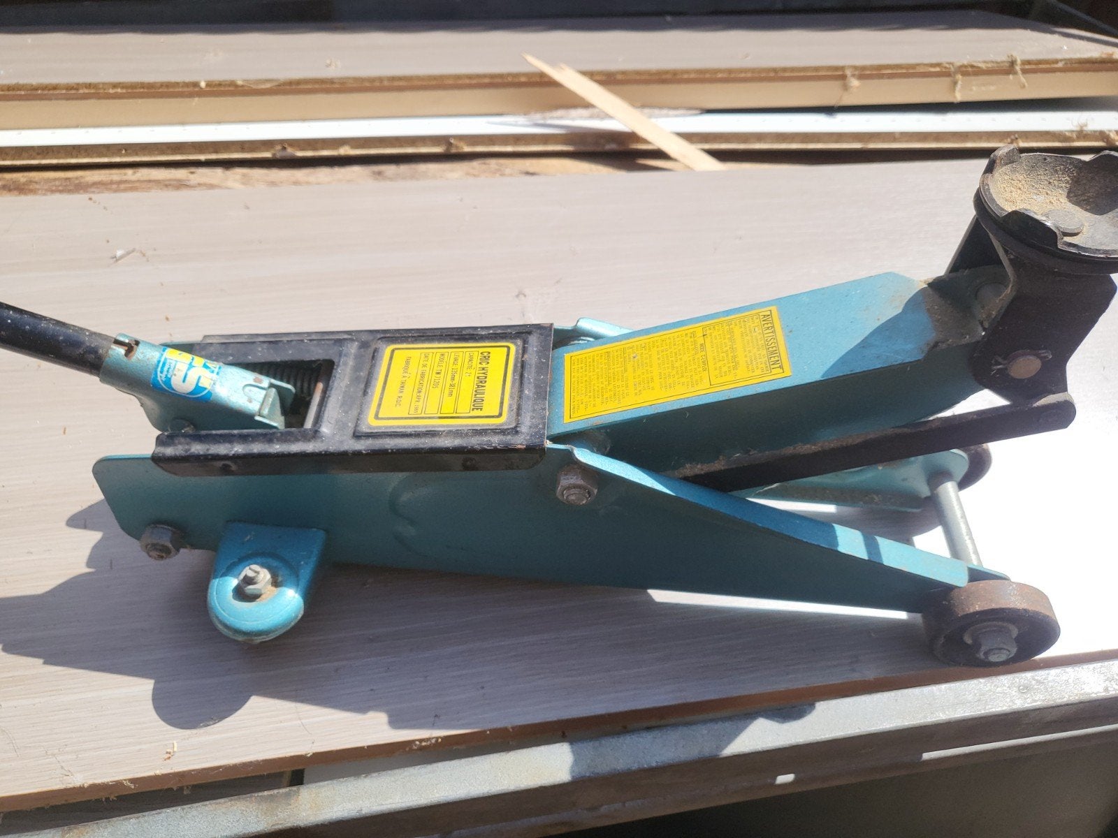 auto krik 2 ton, Ophalen