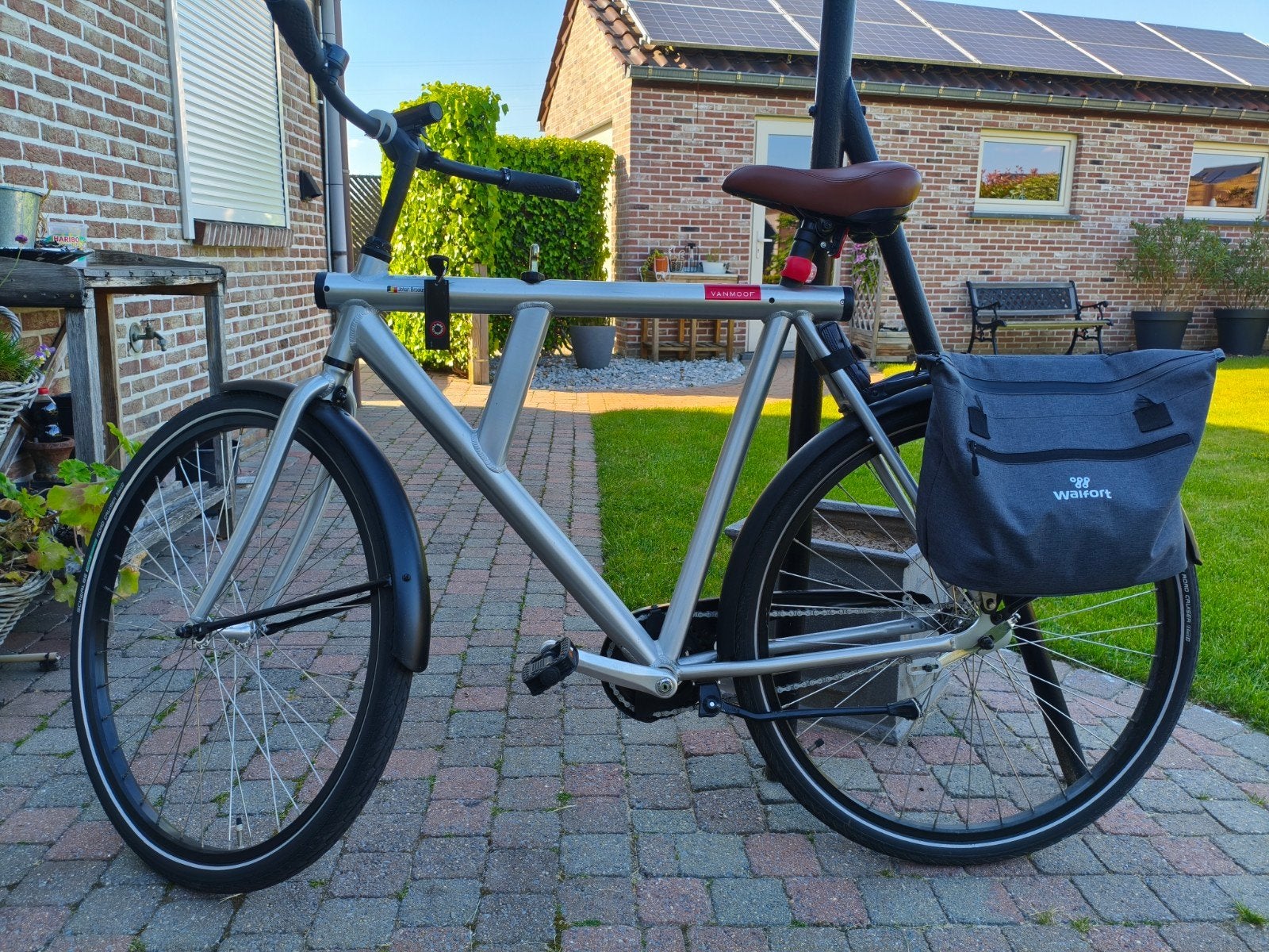 Vanmoof nr5 oldskool fiets, Ophalen