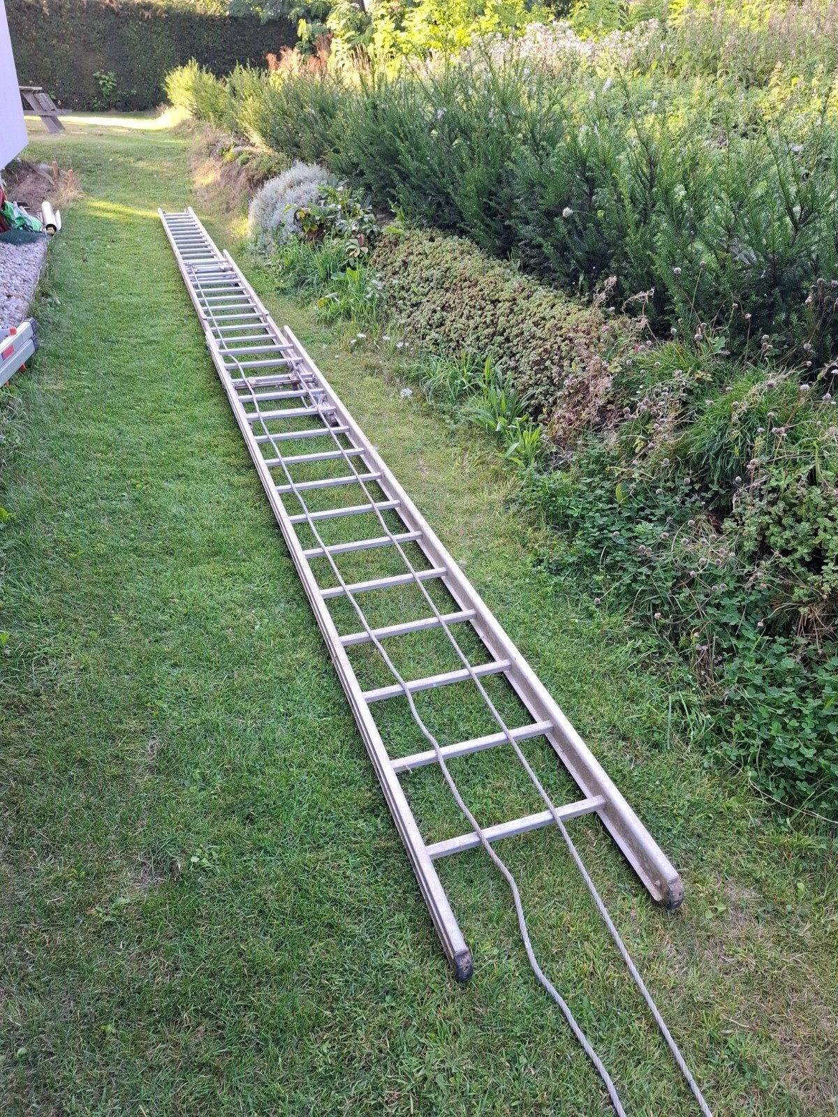 schuifladder 3 delen tot 10 meter, Ophalen of Verzenden, Zo goed als nieuw, Ladder, Opvouwbaar of Inschuifbaar