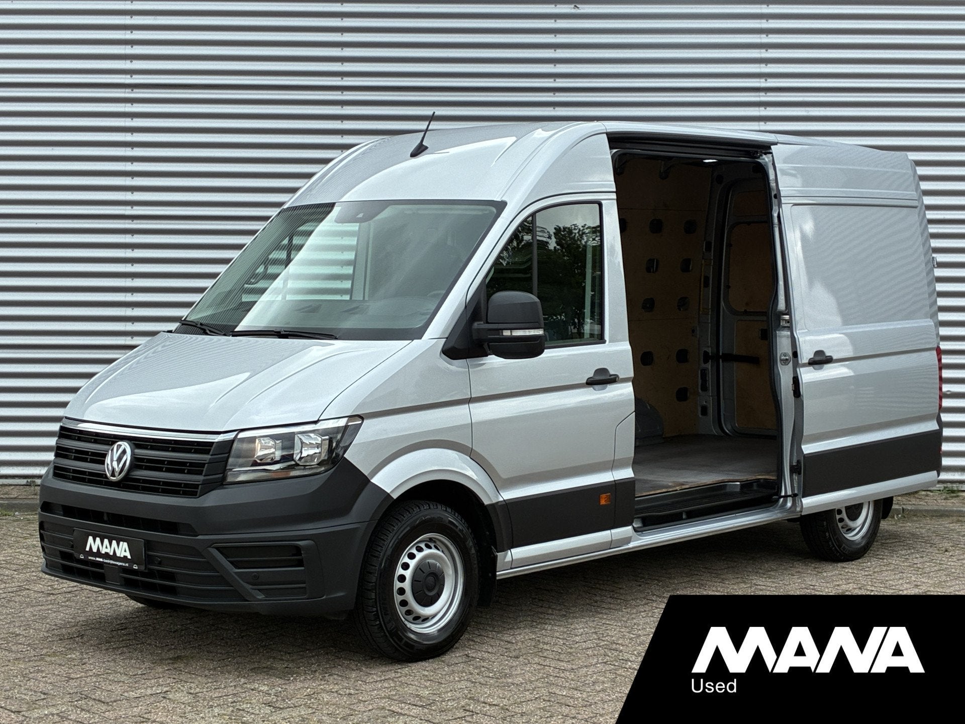 Volkswagen Crafter 35 2.0 TDI L3H3 177pk Automaat Camera Air, Autos, 177 ch, Argent ou Gris, Achat, Capteur de stationnement