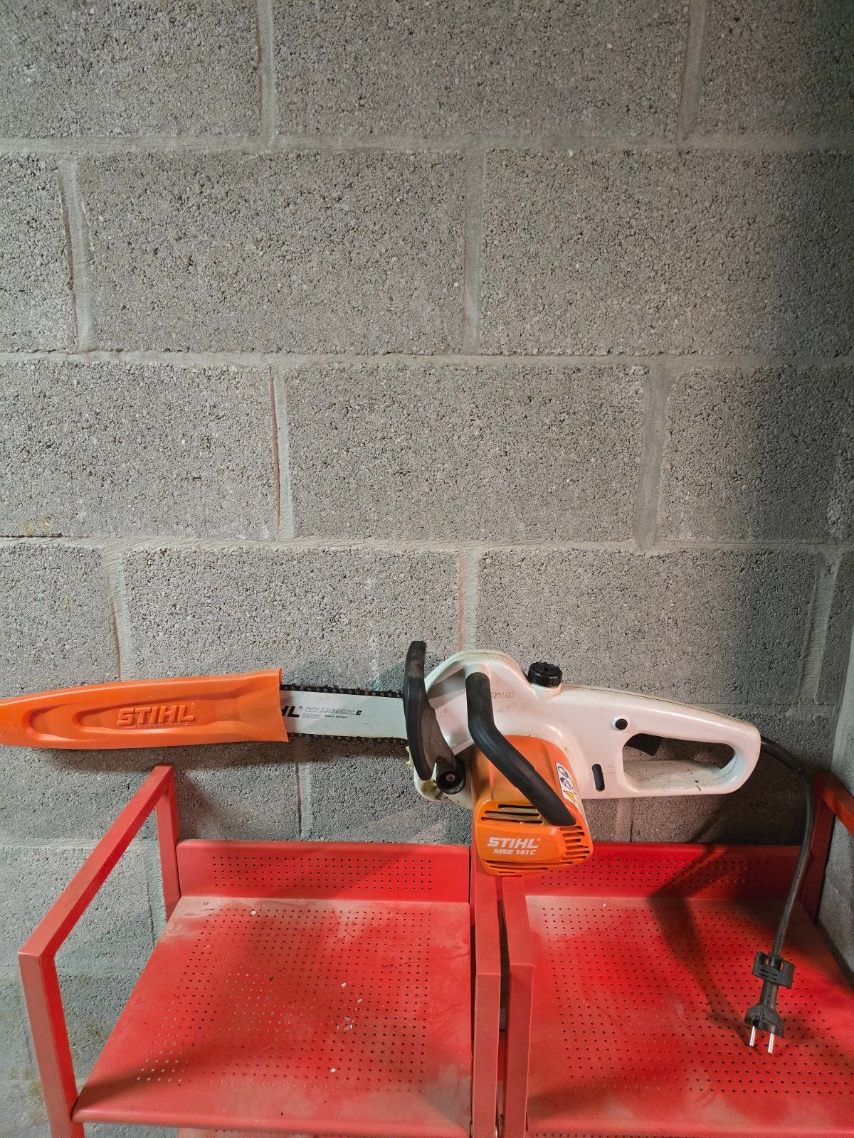 Stihl kettingzaag elektrisch, Ophalen, Zaag