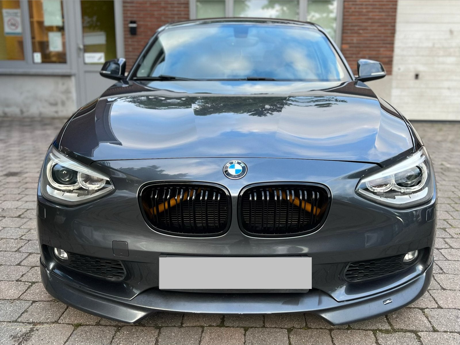 Bmw 118i AUTOMAAT BENZINE SPORTPAKKET, Autos, BMW, Argent ou Gris, 5 portes, 5 places, Automatique