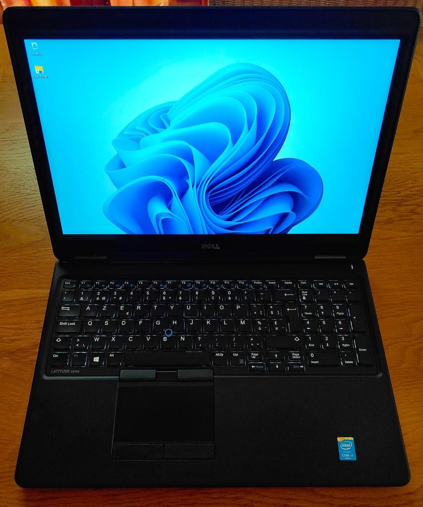 Dell Latitude e5550, 32 Go RAM, 1 To SSD, Win 11P, i7-5600U, Reconditionné, Avec écran tactile, Dell, Gaming