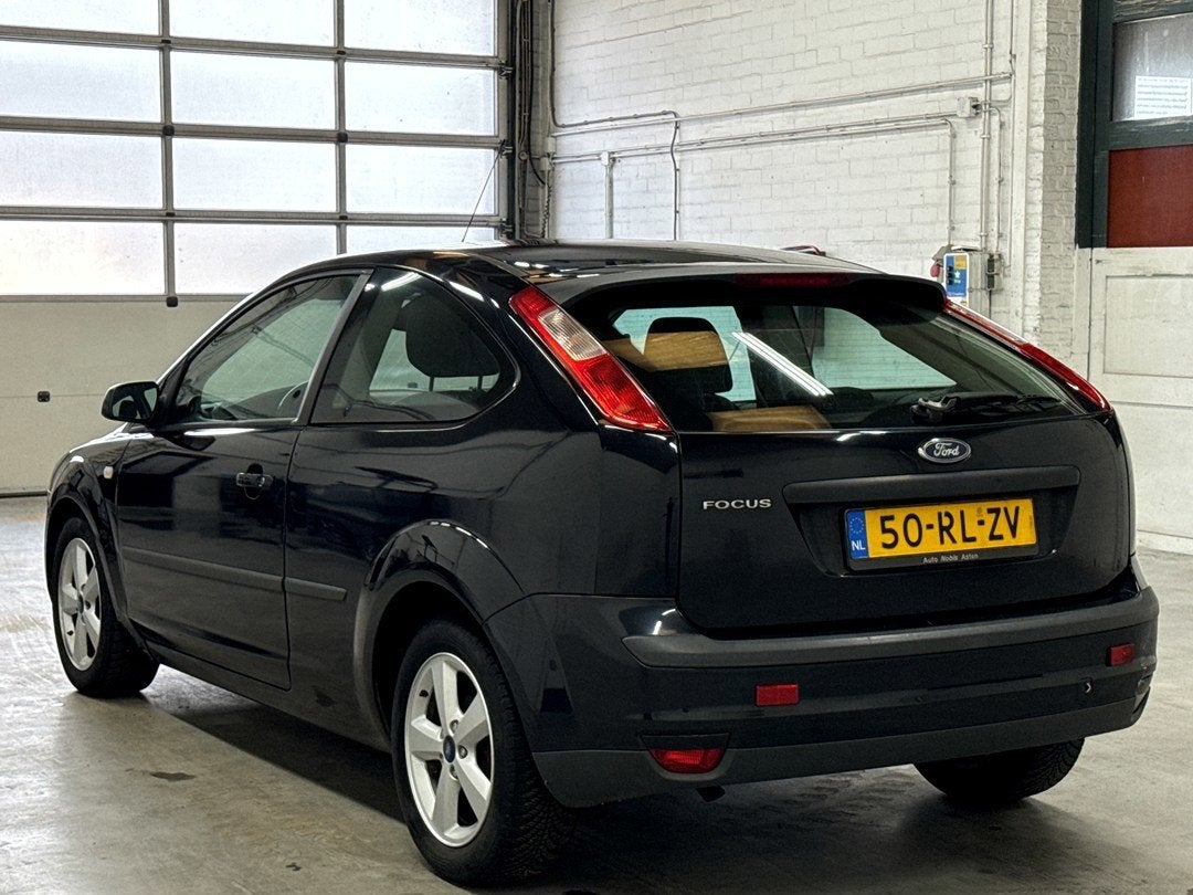 Ford Focus 1.6-16V First Edition | Airco | Cruise control, Auto's, 1596 cc, Gebruikt, 610 kg, Zwart