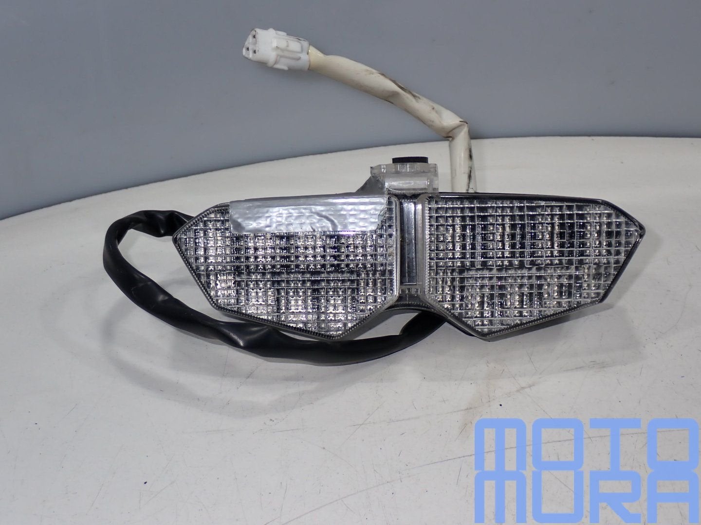 Feu arrière Yamaha R6 2003 - 2004 - 2005 RJ05 RJ09, Motos, -, Utilisé, -, -