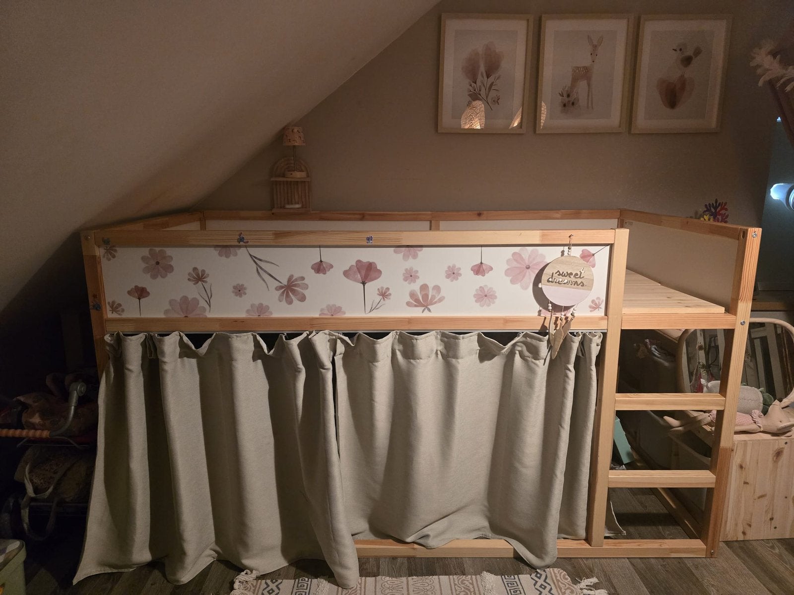 KURA keerbaar bed, wit/grenen, Kinderen en Baby's, Kinderkamer | Stapelbedden en Hoogslapers, Ophalen, Zo goed als nieuw, Stapelbed