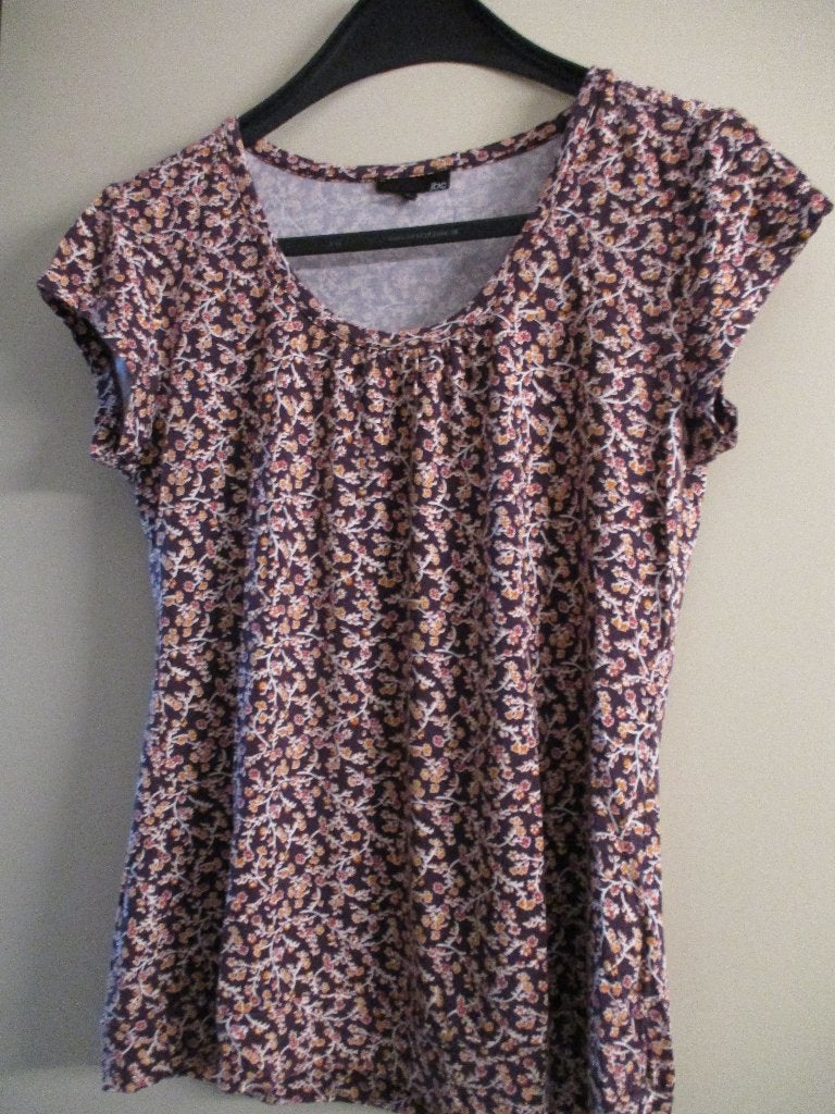 Paars gebloemd T-shirt / topje JBC mt M, Kleding | Dames, T-shirts, Maat 38/40 (M), JBC, Paars, Ophalen of Verzenden