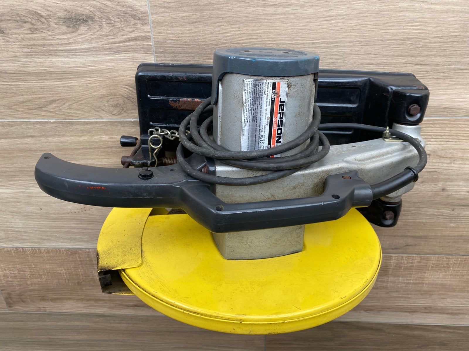 Afkortzaag jepson, Auto-onderdelen, Ophalen