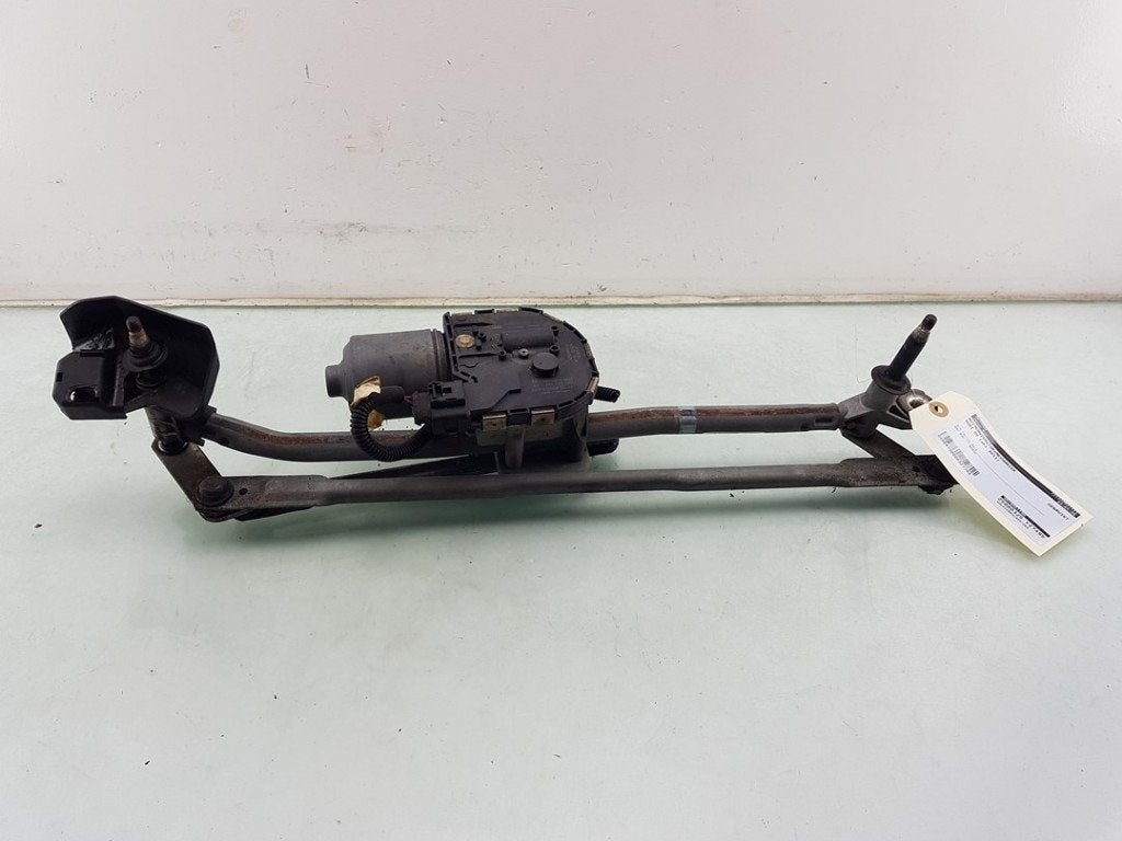 MOTEUR + TRINGLERIE ESSUIE GLACE AVANT Audi Q5 (8RB), Robert Bosch AG, Audi, Utilisé, Robert-Bosch-Allee 1
74232  Abstatt, DE