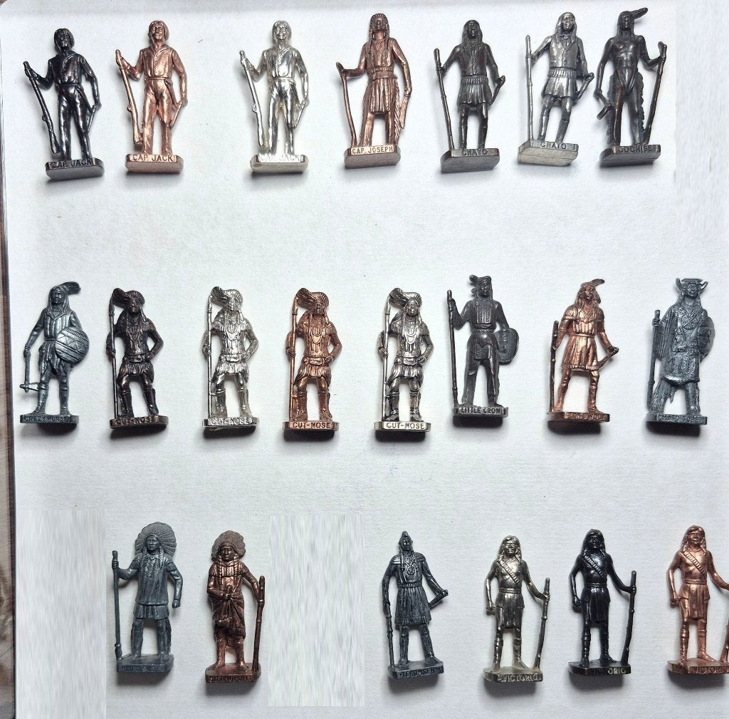 Lot 21 Metallfiguren Berühmte Indianer Häuptlinge I en II, Verzamelen, Verrassingseieren, Ophalen of Verzenden, Zo goed als nieuw