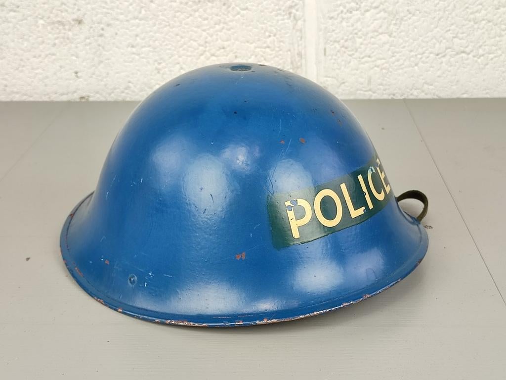 Britse politie helm, Ophalen of Verzenden, ., ., .
