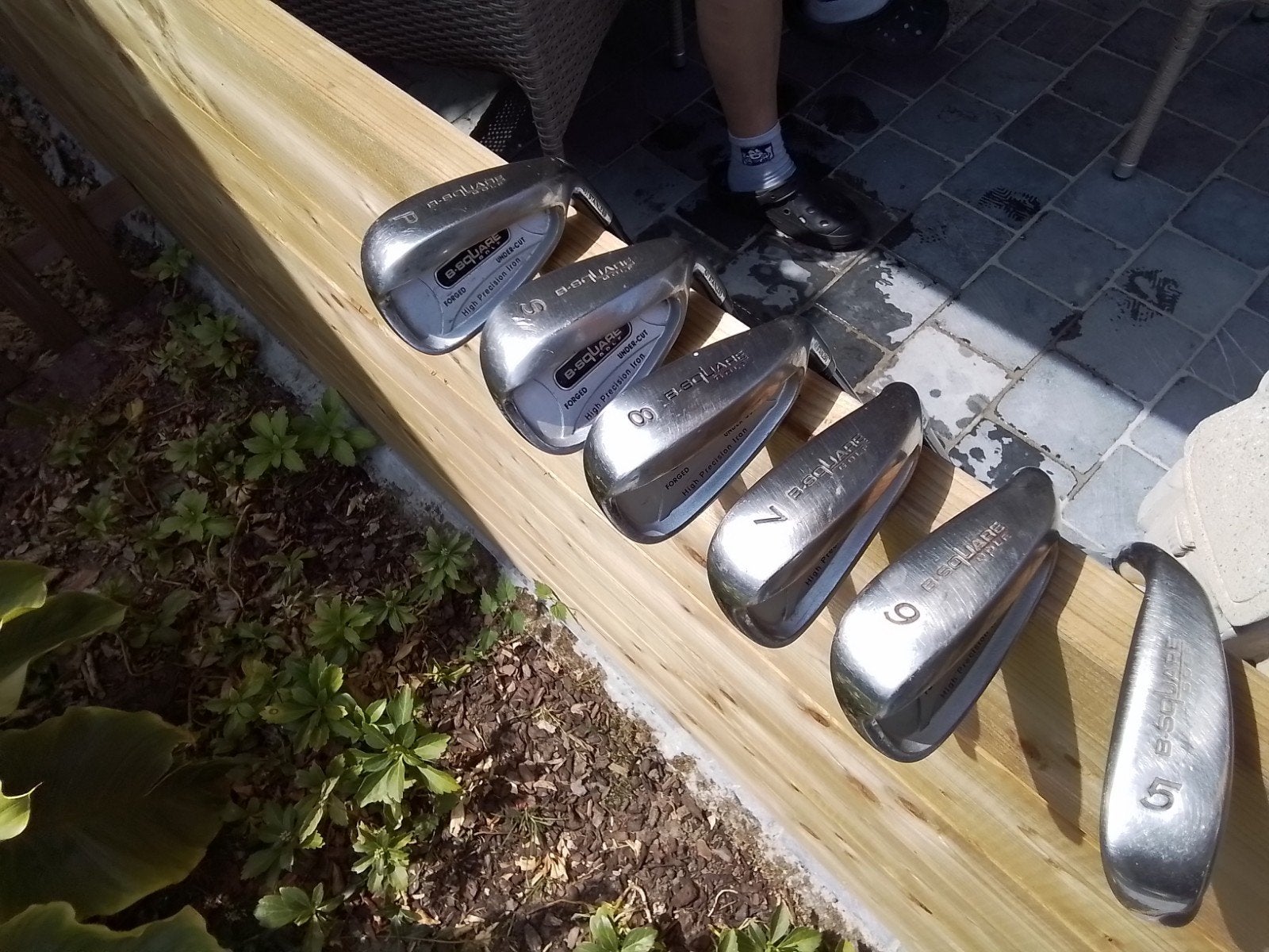 6 golfstokken met oefentent en grasmat., Ophalen