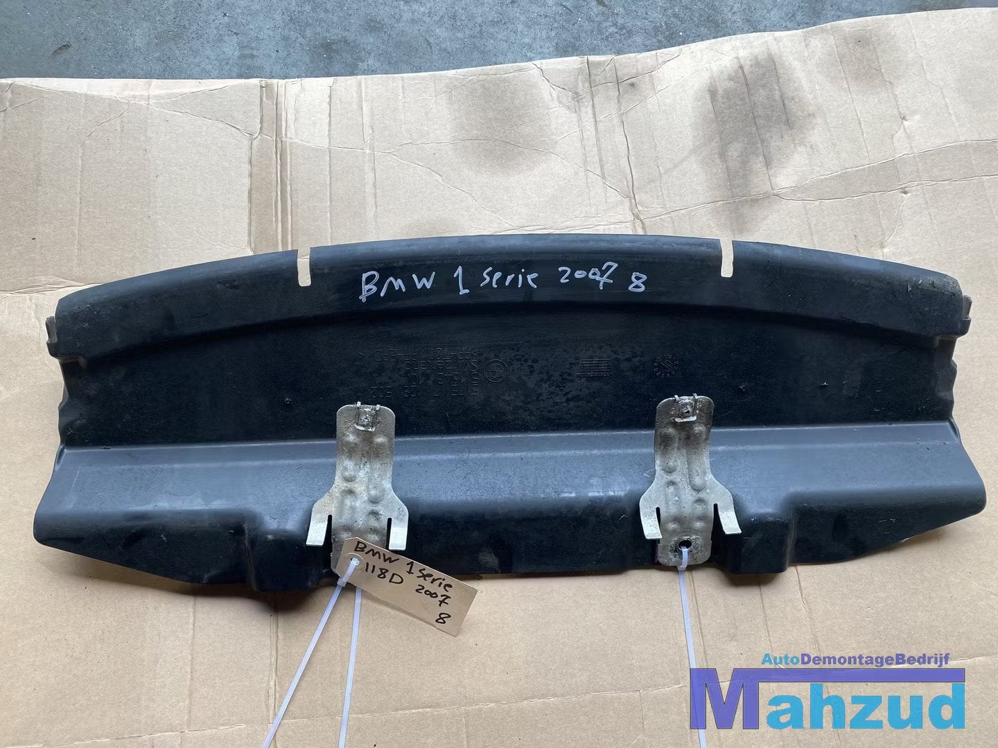 BMW 1 SERIE E81 E82 E87 radiateur beschermplaat 51757128502, Petuelring 130
80788  Munich, DE, Gebruikt, Info@bmw.de, BMW